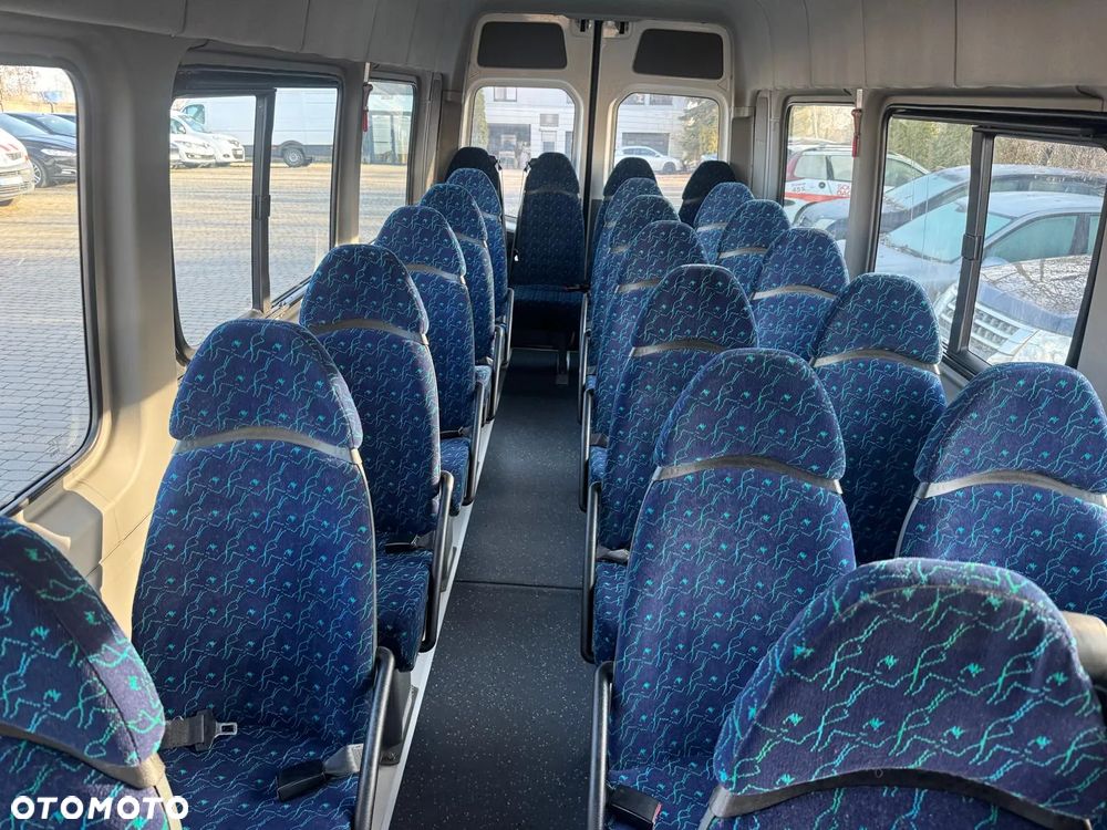 Volkswagen Crafter 2012r. Klimatyzacja 23 Osobowy Webasto Drzwi Pneumatyczne I wł Urząd Gminy - 26