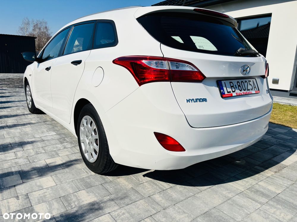 Hyundai i30 1.6 Classic + - 13