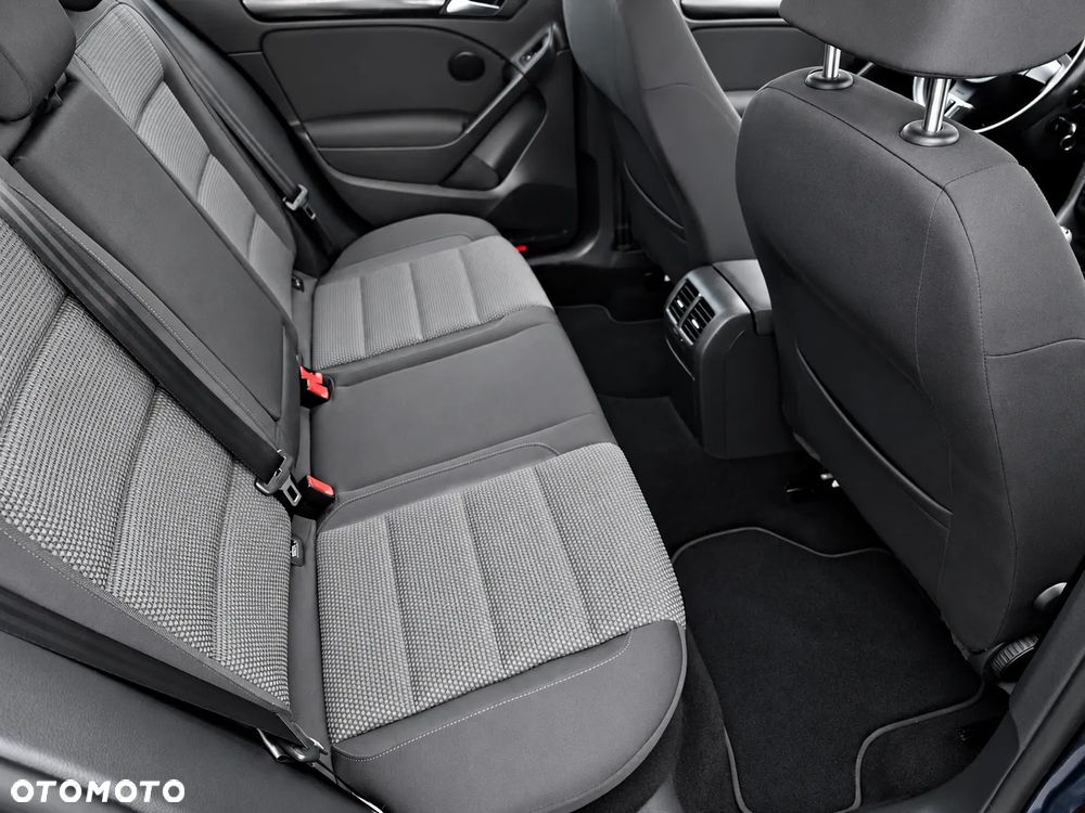Volkswagen Golf 1.6 United - 15