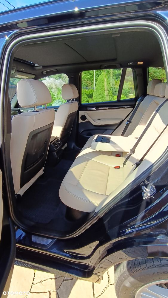 BMW X3 28i xDrive - 9