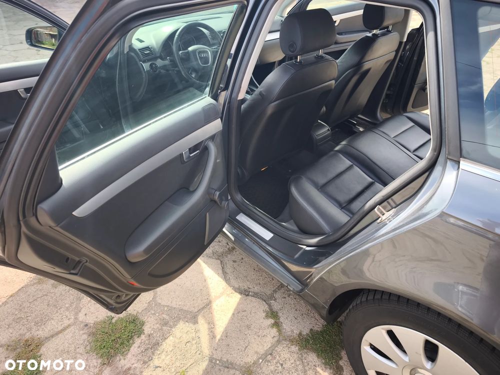 Audi A4 Avant 2.0 TDI - 19