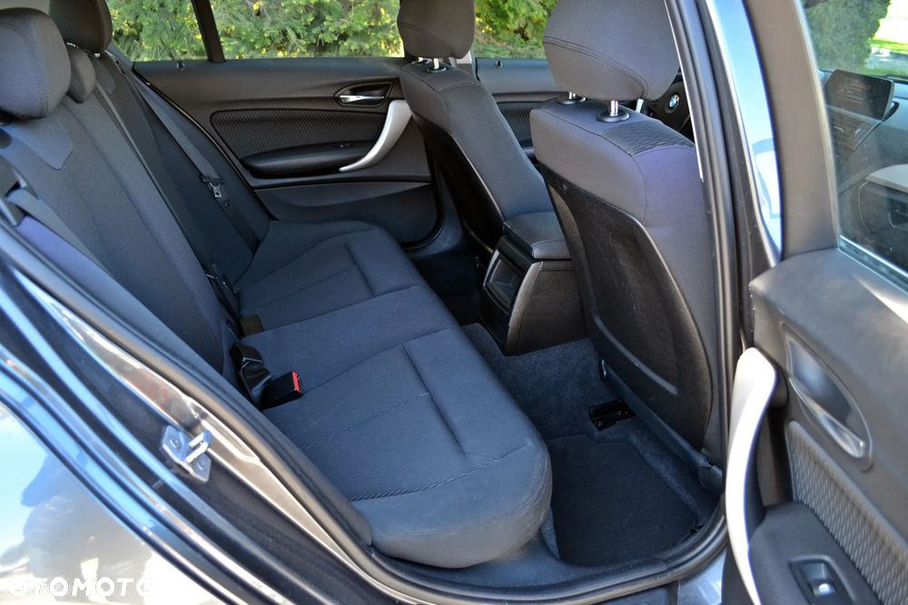 BMW Seria 1 - 23
