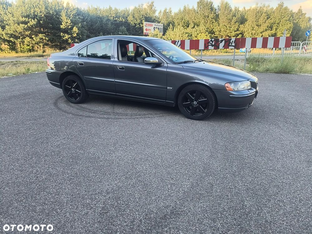 Volvo S60 2.5T AWD Edition - 3
