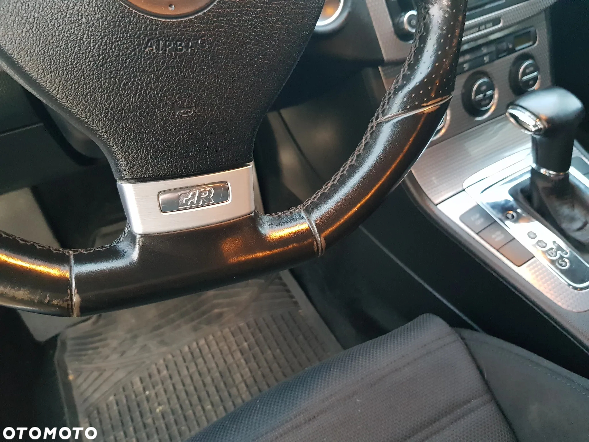 Volkswagen Passat Variant 1.8 TSI Automatik R-Line Edition - 14