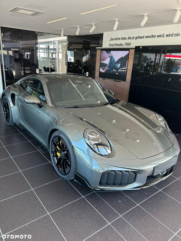 Porsche 911 Turbo S - 6
