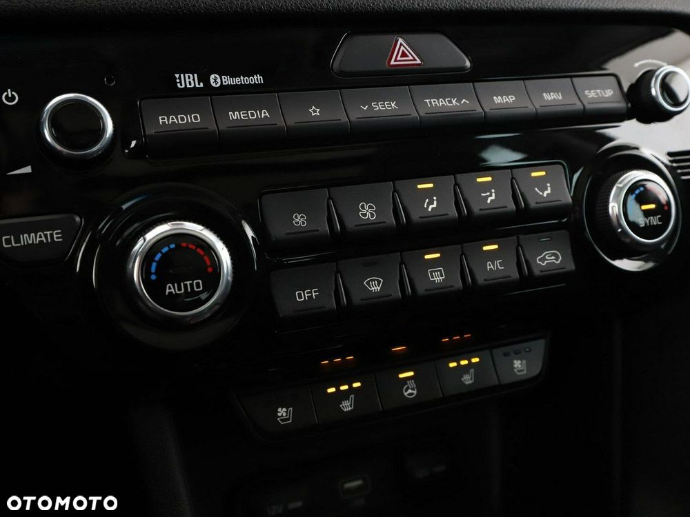 Kia Sportage 1.6 T-GDI AWD DCT PLATINUM - 27