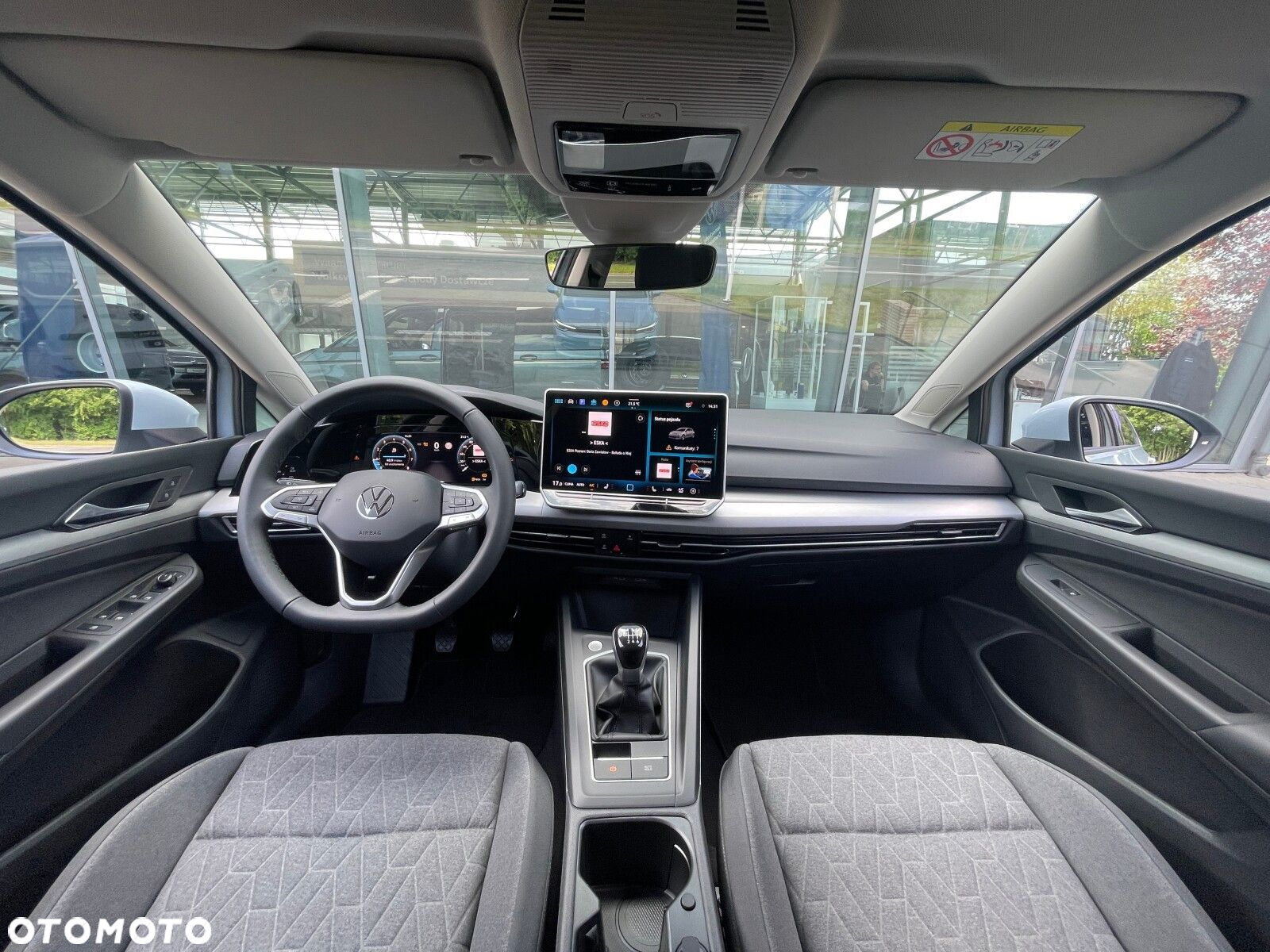 Volkswagen Golf - 10