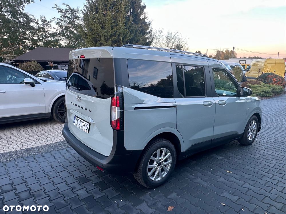 Ford Tourneo Courier 1.0 EcoBoost TITANIUM - 7