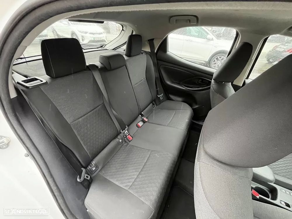 Toyota Yaris 1.5 HDF Comfort Plus - 32