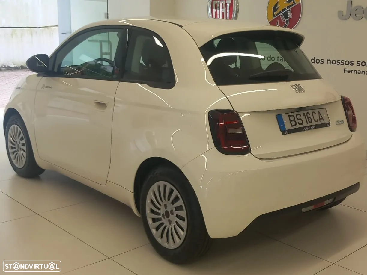 Fiat 500e (RED) - 6