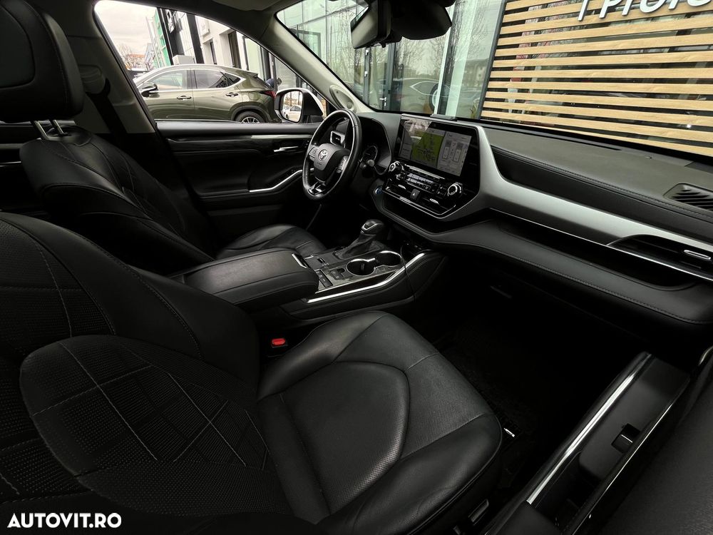 Toyota Highlander 2.5 L Dynamic Force 248CP Luxury Pearly - 14