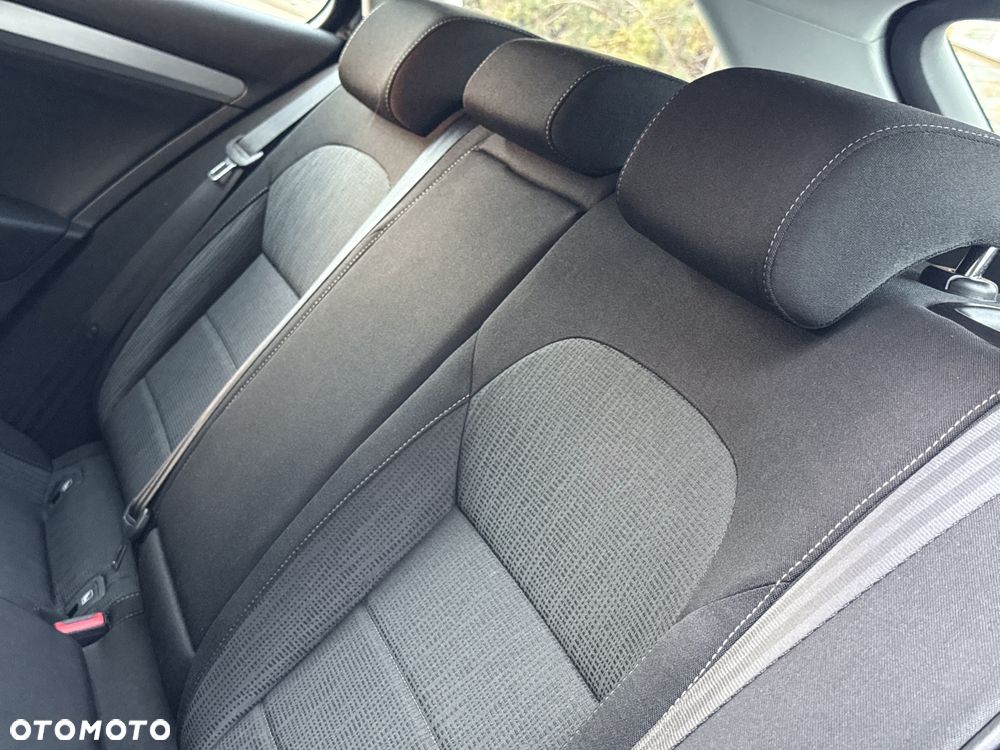 Skoda Superb 2.0 TDI DSG Ambition - 31