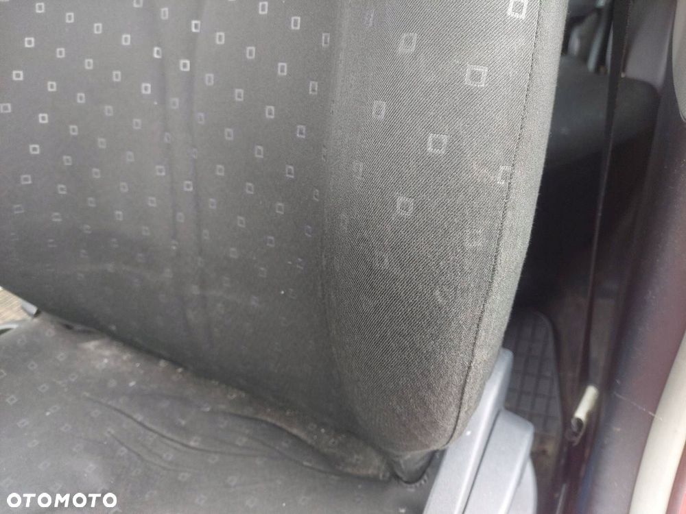 FOTEL LEWY PRZÓD TOYOTA YARIS II - 5
