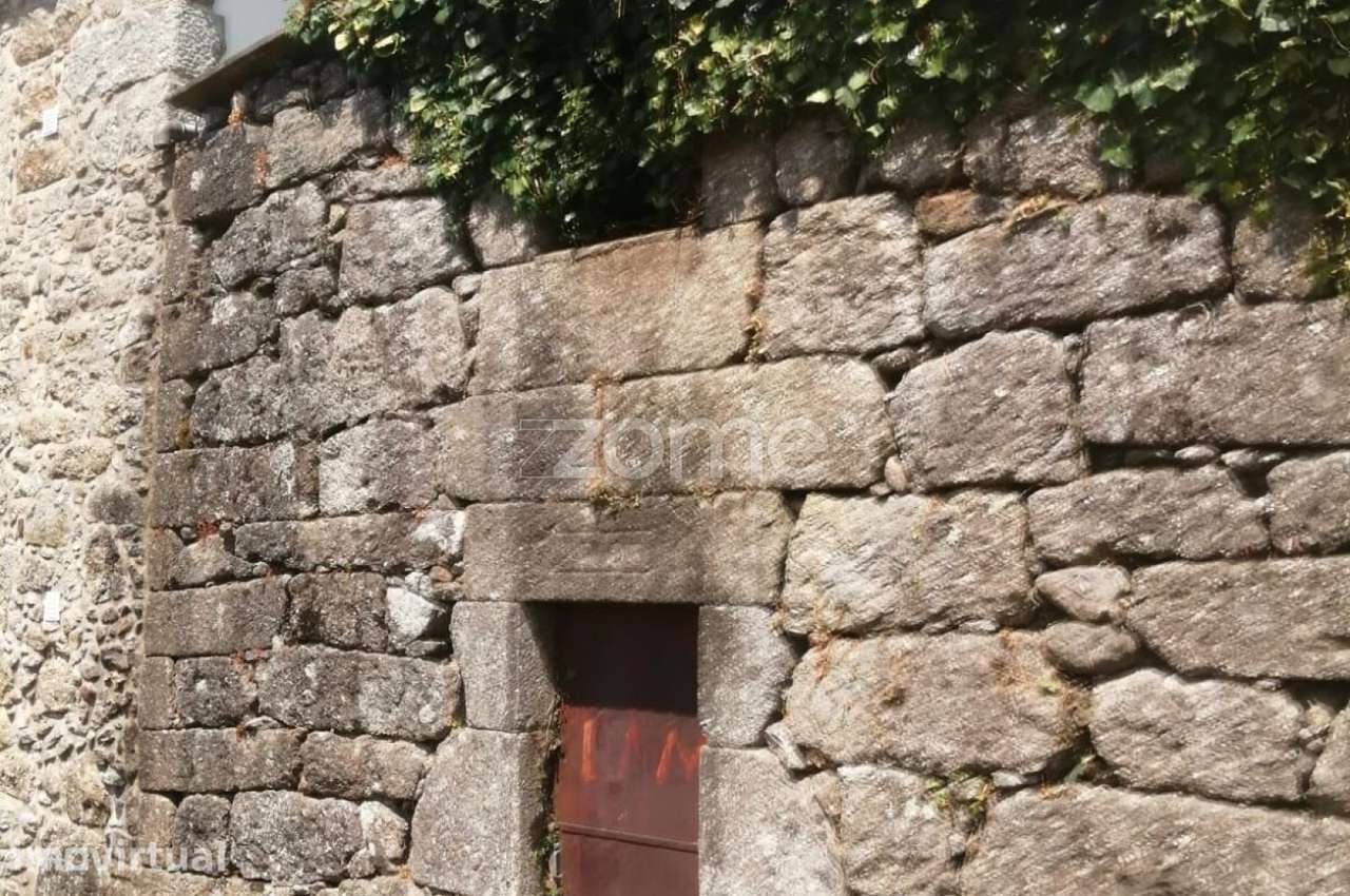 Moradia para Requalificação com Terreno em Paredes de Coura - Grande imagem: 3/15