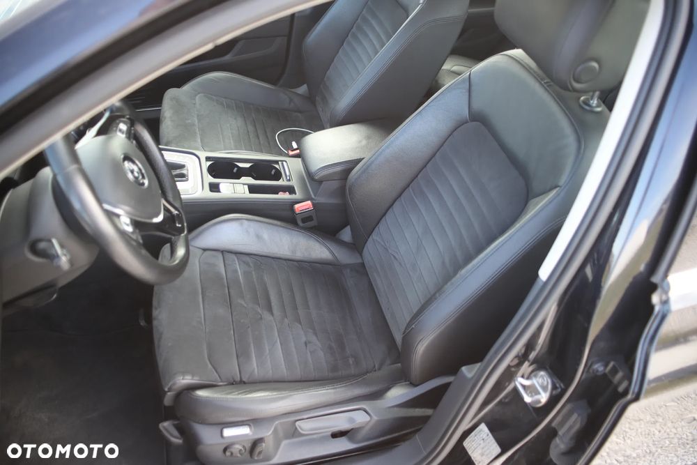 Volkswagen Passat - 9