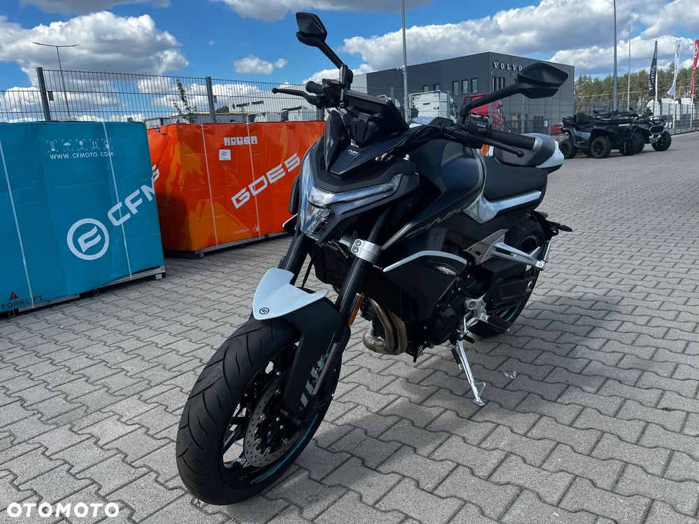 CFMoto 800NK - 5