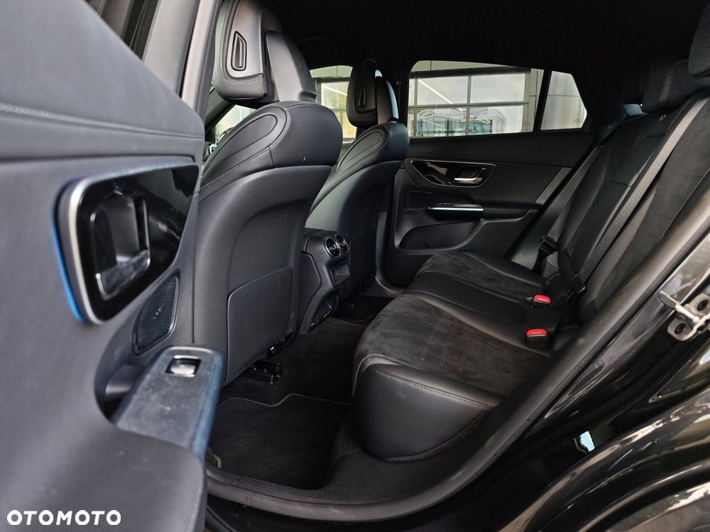 Mercedes-Benz GLC 300 e PHEV 4-Matic AMG Line - 15