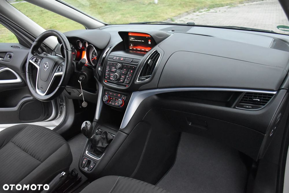 Opel Zafira Tourer 1.4 Turbo Innovation - 18