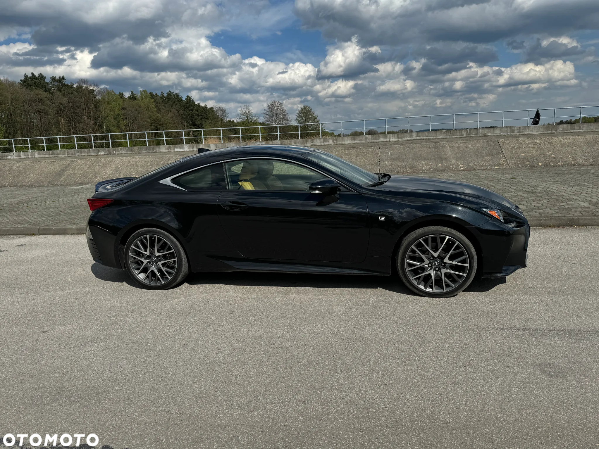 Lexus RC - 7