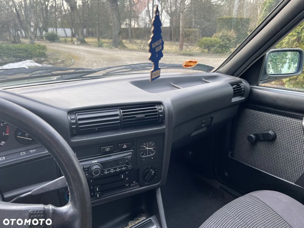 BMW Seria 3 - 27
