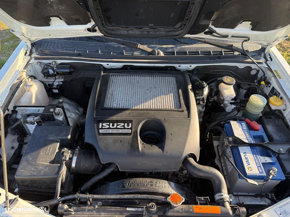 Isuzu D-Max 2.5 DTi CL 2WD L4 CM - 9