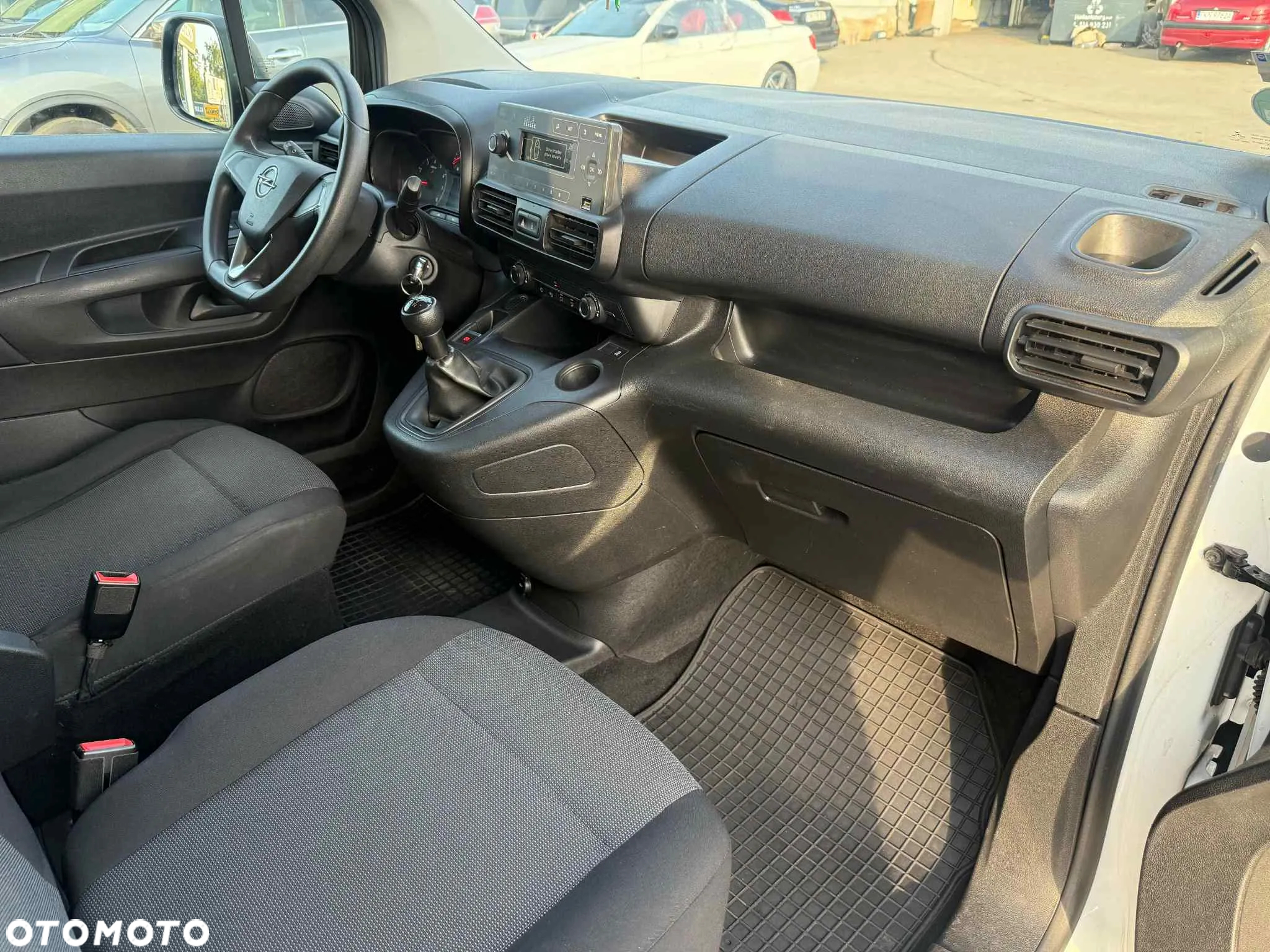 Opel COMBO - 8