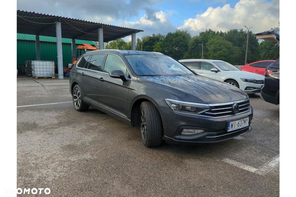 Volkswagen Passat Variant - 2