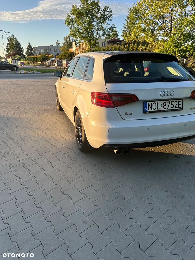 Audi A3 Sportback 1.4 TFSI Ambiente - 4