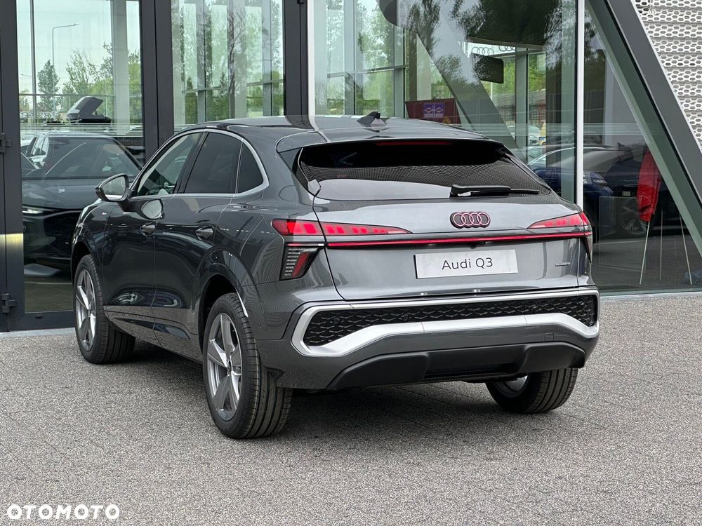 Audi Q3 Sportback - 9