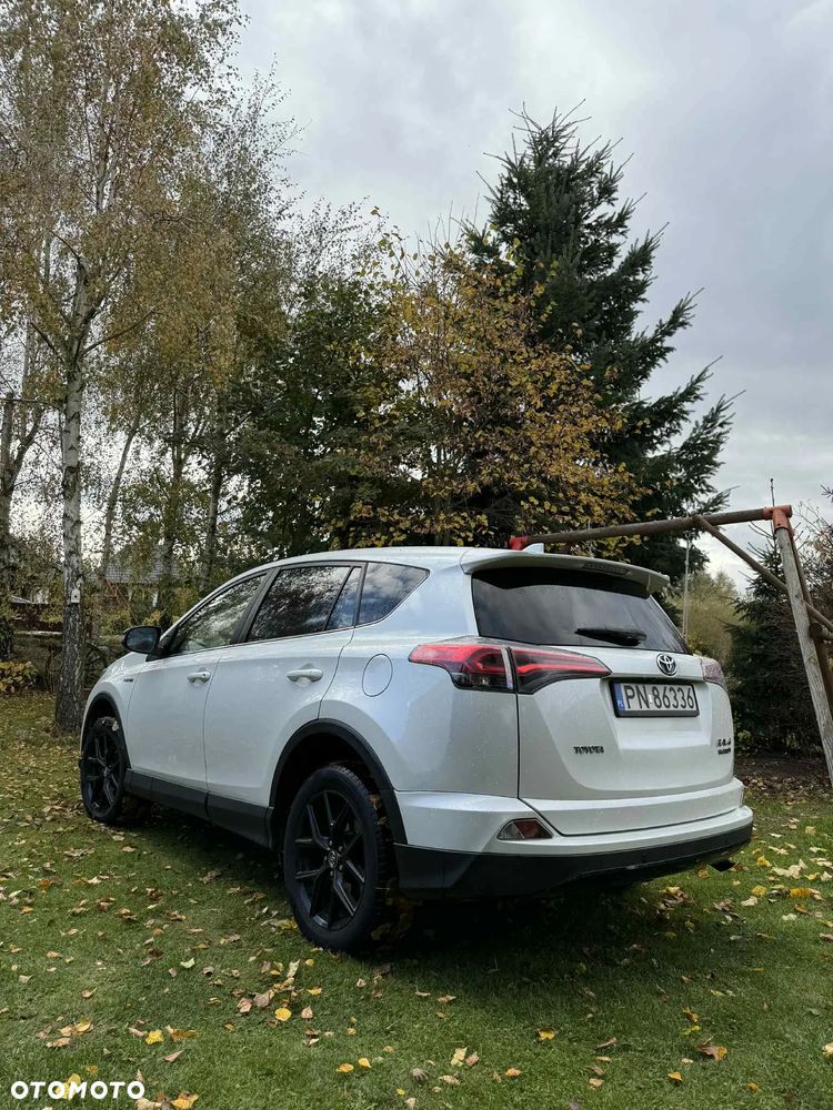 Toyota RAV4 - 4