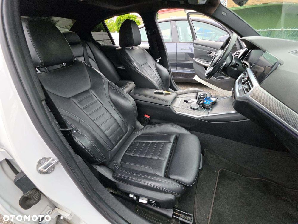 BMW Seria 3 M340i xDrive - 8