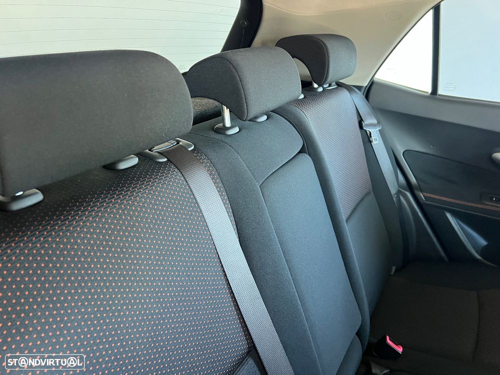 Toyota Auris 1.4 D-4D Exclusive+P.Sport - 13