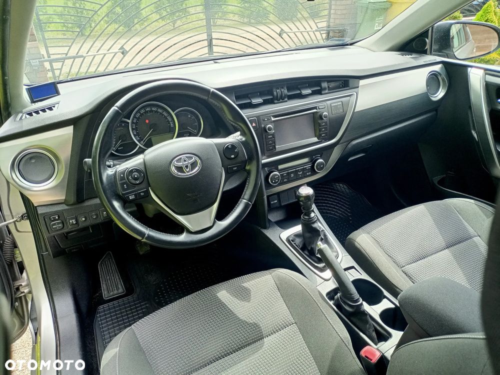 Toyota Auris 1.33 VVT-i Comfort - 10