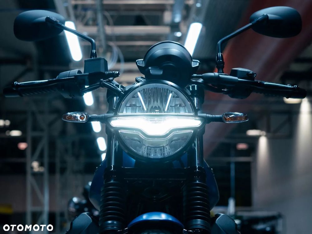 Moto Guzzi V7 - 6
