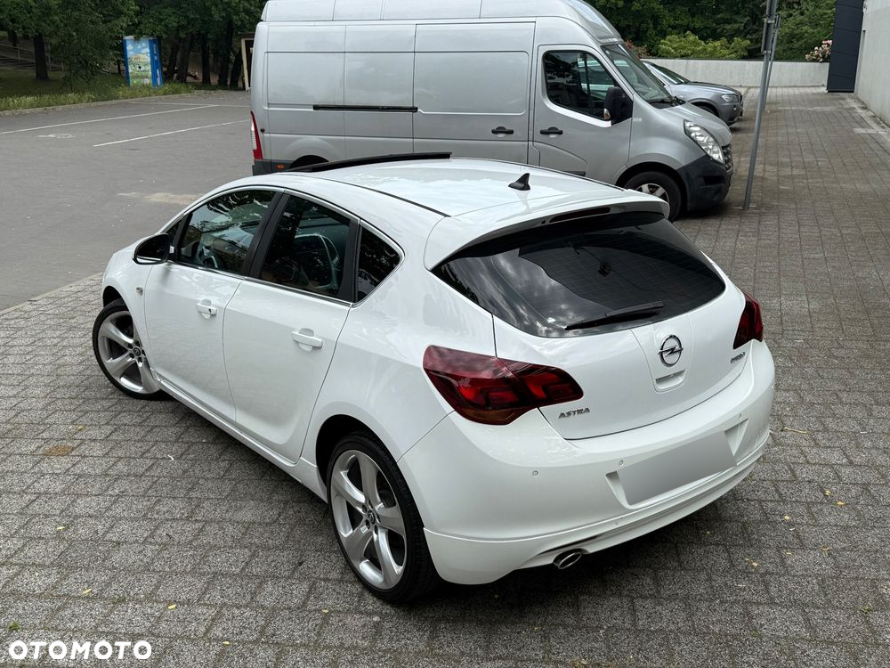 Opel Astra 1.4 Turbo Sport - 11