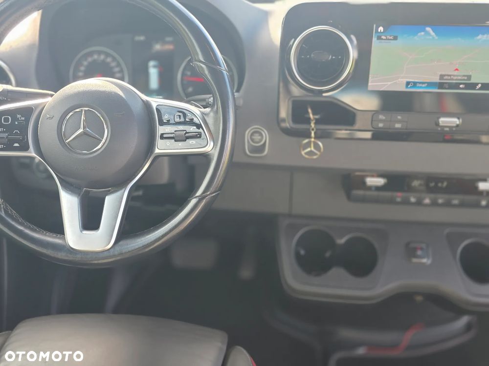 Mercedes-Benz Sprinter  319 - 6