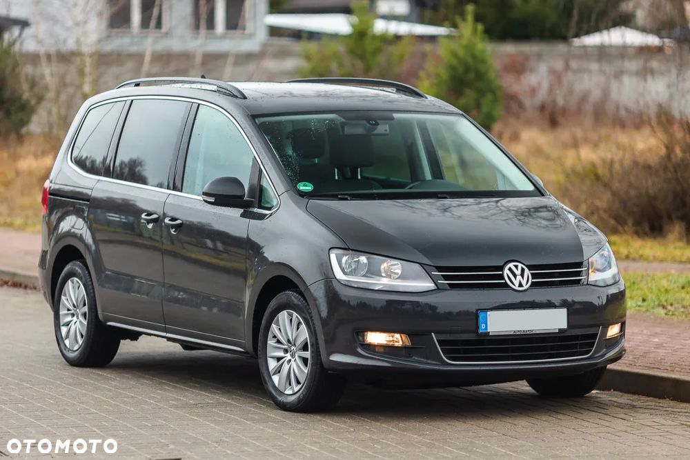 Volkswagen Sharan 2.0 TDI DSG BlueMotion Technology Comfortline - 4