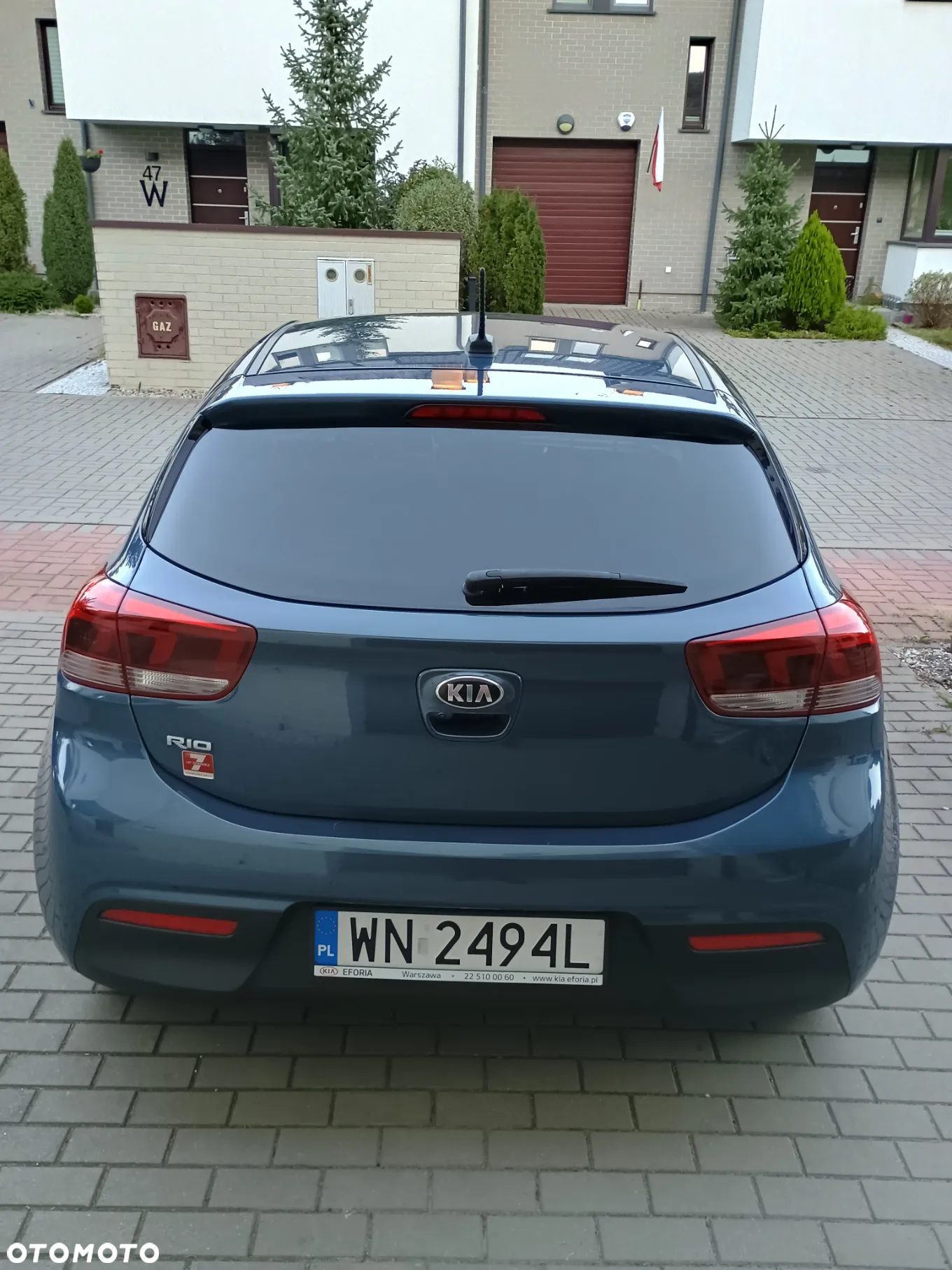 Kia Rio 1.2 L - 5