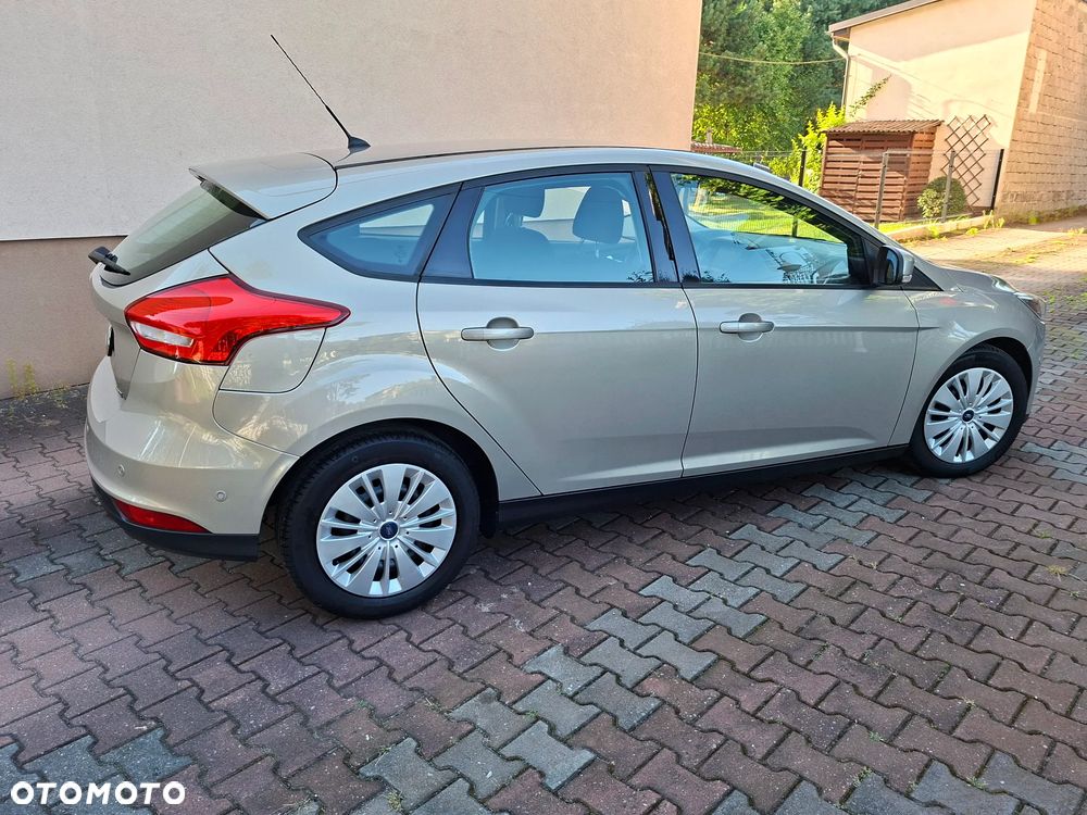 Ford Focus - 1