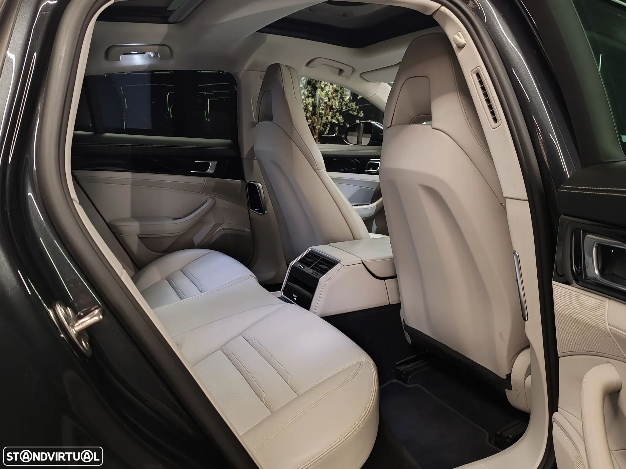 Porsche Panamera 4 E-Hybrid - 20