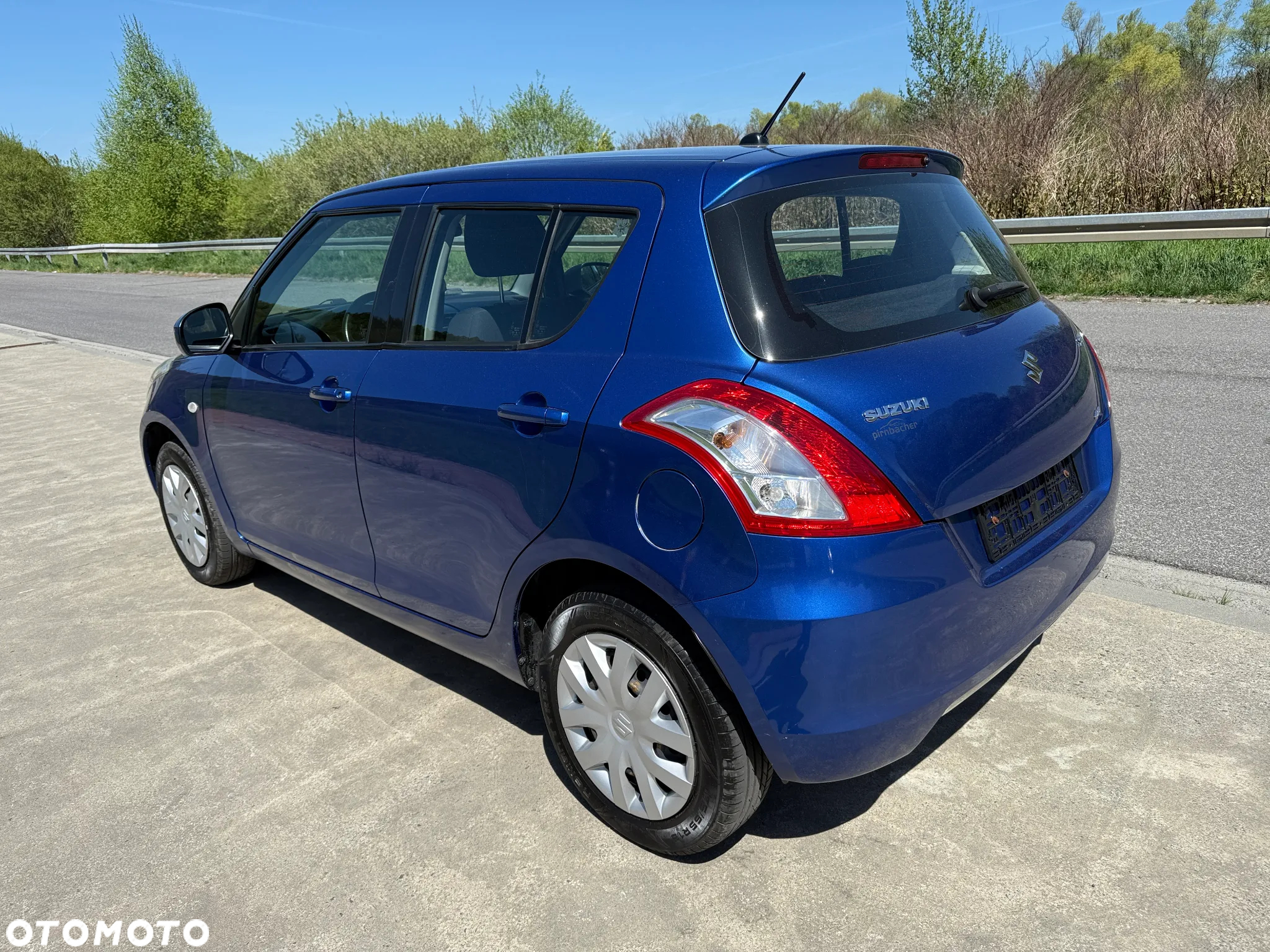 Suzuki Swift 1.2 Dualjet Allgrip Comfort - 7