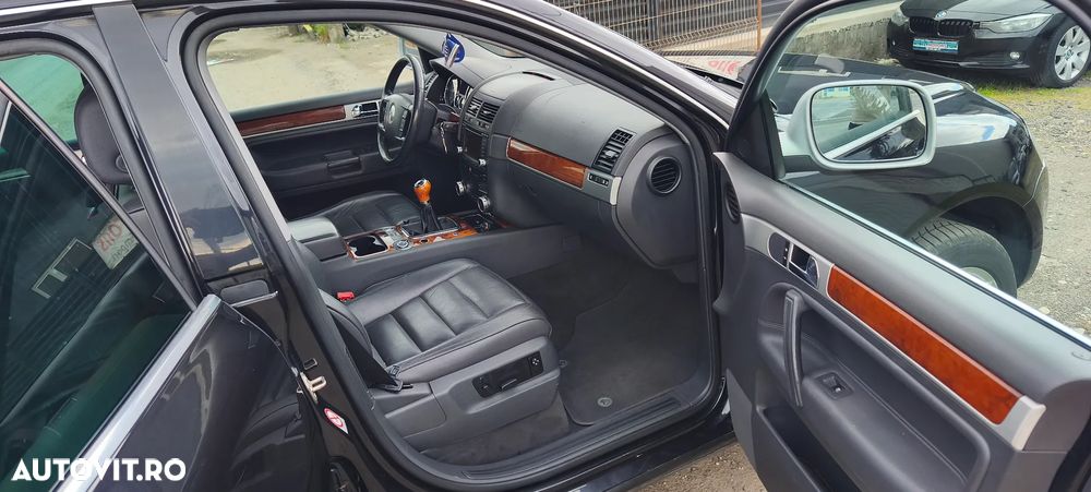 Volkswagen Touareg 3.0 V6 TDI DPF Exclusive Edition - 6