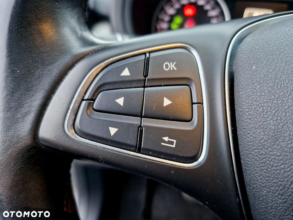 Mercedes-Benz Klasa B 180 7G-DCT Edition - 15