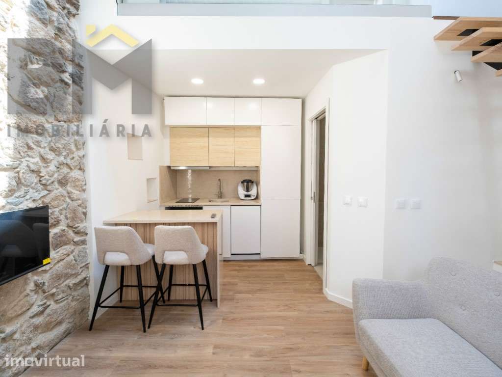 Moradia T2 Renovada no Centro de Penamacor - Conforto, Charme e Qua... - Grande imagem: 2/14