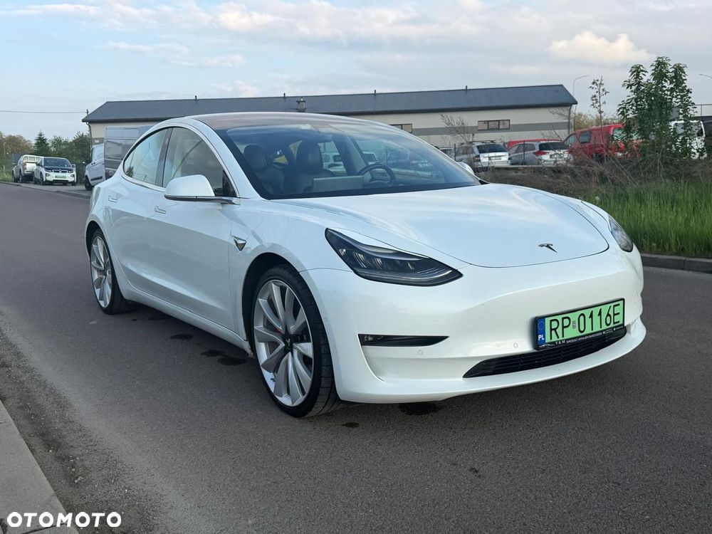 Tesla Model 3 - 17