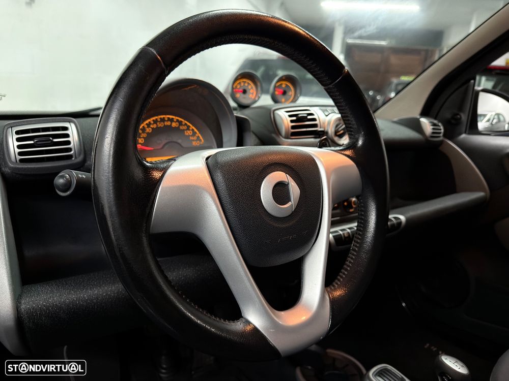 Smart ForTwo Coupé 1.0 mhd Passion 71 - 17