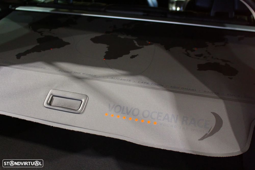 Volvo V60 2.0 D2 Momentum Drive - 22