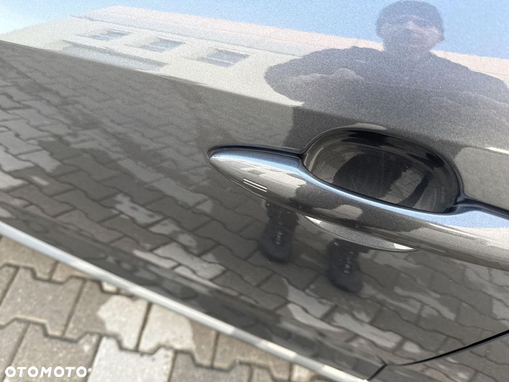 Toyota Corolla 2.0 Hybrid Comfort - 17