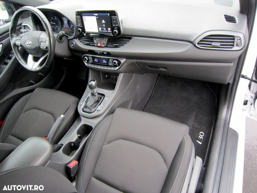 Hyundai i30 Kombi 1.6 CRDI DCT Select - 23