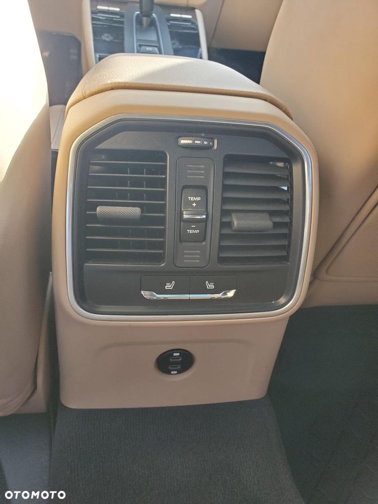 Porsche Macan - 21